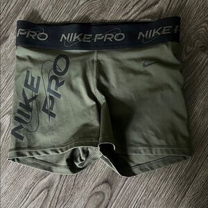 Nike Pro Low Rise Women's Green Athletic Shorts